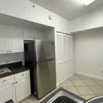 Rent 2 bedroom apartment of 92 m² in Pembroke Pines