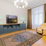 Rent 3 bedroom apartment of 92 m² in Berlin