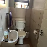 Rent 2 bedroom apartment in Randburg