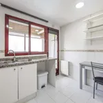 Rent a room of 90 m² in valencia