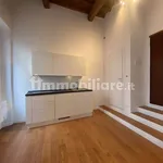 Rent 1 bedroom apartment of 30 m² in Florence