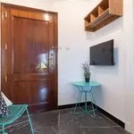 Rent a room of 120 m² in Madrid