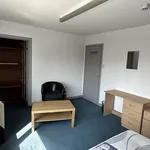 Rent 3 bedroom apartment in Yorkshire And The Humber