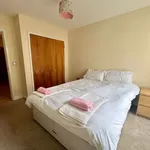 Rent 2 bedroom apartment in Berkshire