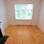 Rent 3 bedroom house in East Midlands