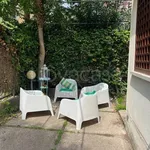 Rent 8 bedroom house of 262 m² in Venezia