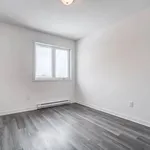 3 bedroom apartment of 990 sq. ft in Gatineau