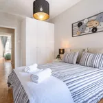 Rent 3 bedroom apartment of 120 m² in Porto