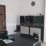 Affitto 5 camera appartamento di 140 m² in Taranto