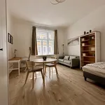 Rent 4 bedroom apartment of 30 m² in Vienna