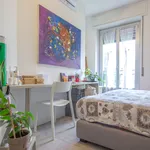 Rent 1 bedroom apartment in Milano