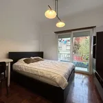 Rent a room of 115 m² in lisbon