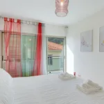 Rent 2 bedroom apartment of 145 m² in Machico