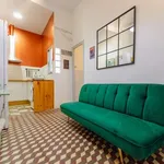 Rent 1 bedroom apartment of 35 m² in valencia