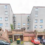 Rent 2 bedroom flat in South Lanarkshire