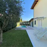 Rent 5 bedroom house of 150 m² in Pietrasanta