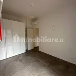 Affitto 3 camera appartamento di 118 m² in Bologna