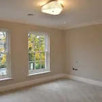 Rent 6 bedroom house in South East England