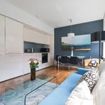 Rent 1 bedroom apartment of 452 m² in London