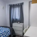 Rent 5 bedroom apartment in Valencia