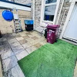 Rent 2 bedroom house in Burnley