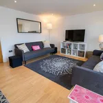 Rent 2 bedroom flat of 785 m² in Glasgow