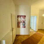 Rent a room of 130 m² in Munich
