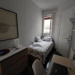 Rent 3 bedroom apartment in Barcelona