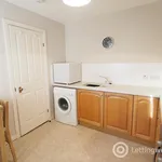 Rent 2 bedroom flat in Aberdeen