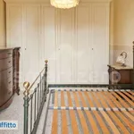 Rent 3 bedroom apartment of 84 m² in Naples