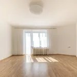 Pronajměte si 3 ložnic/e byt o rozloze 83 m² v podoli