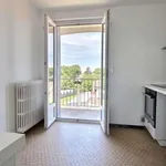 Appartement de 76 m² avec 4 chambre(s) en location à Lavaur