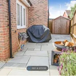 Rent 2 bedroom house in Mid Sussex