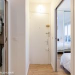 Appartement de 270 m² avec 1 chambre(s) en location à Paris