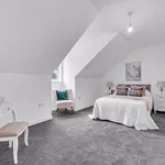 Rent 4 bedroom house in Bolton