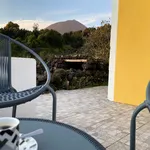 Rent 2 bedroom house of 75 m² in Lajes do Pico