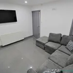 Rent 7 bedroom flat in Birmingham,