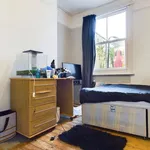 Rent 5 bedroom house in Brighton