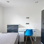 Rent 4 bedroom flat in North West England