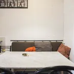 Rent 3 bedroom apartment in Barcelona