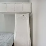 Rent a room in lisbon