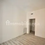 Rent 3 bedroom apartment of 90 m² in Novara