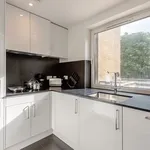 Rent 2 bedroom apartment in London