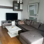 Najam 2 spavaće sobe stan od 65 m² u Split