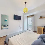 Rent a room of 100 m² in Valencia