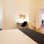 Rent a room of 180 m² in Madrid