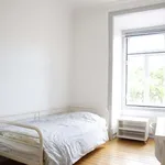 Rent a room in lisbon