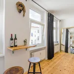 Rent 1 bedroom apartment of 40 m² in Berlin