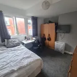 Rent 5 bedroom house in Leeds