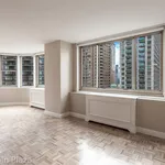 Rent 2 bedroom apartment of 94 m² in New York